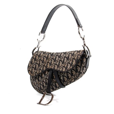 dior tasker